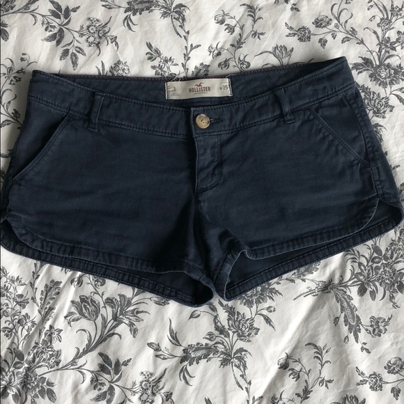 Hollister Navy Blue Low Rise Short Shorts - Picture 2 of 5